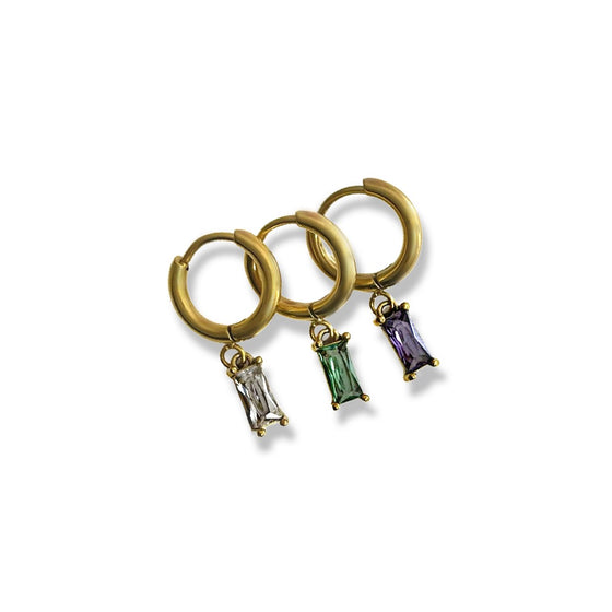 Dainty Solitaire Huggies